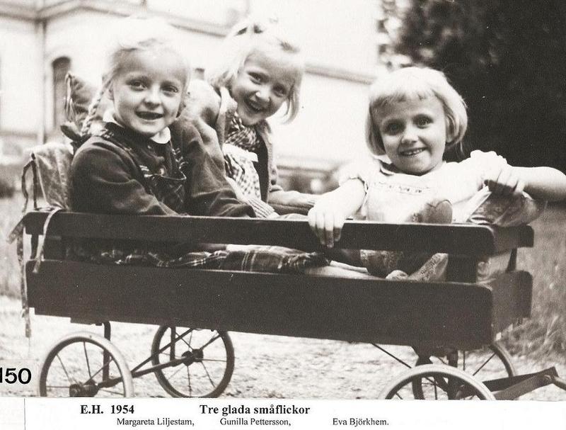 Tre glada små flickor 1954.