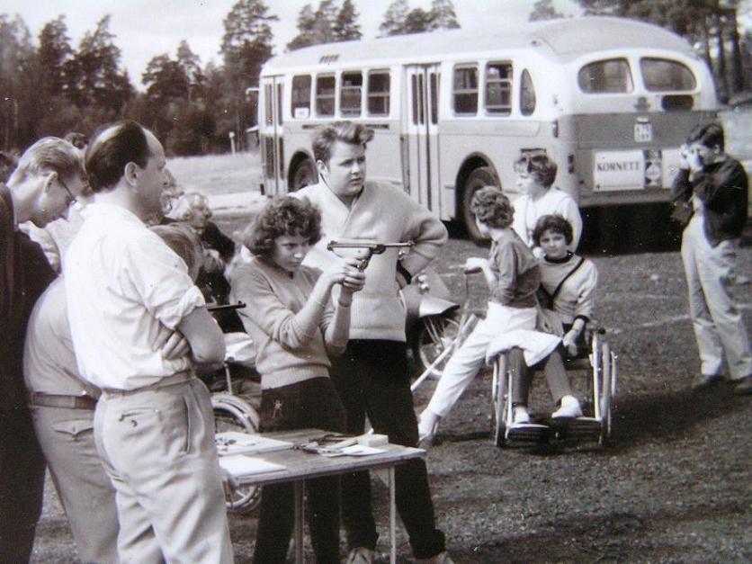 Bussutflykt till Rösjön 3 sept. 1959.