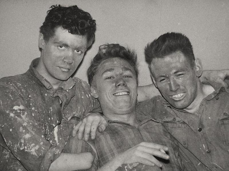 Tre stycken lackerare.