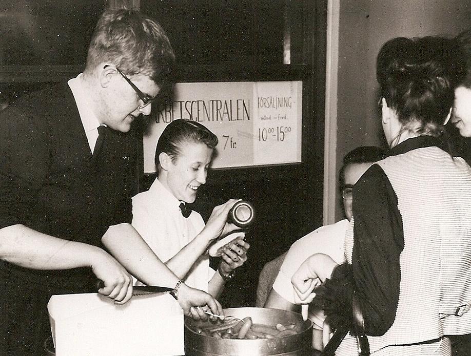 Varm korv servering 1964.